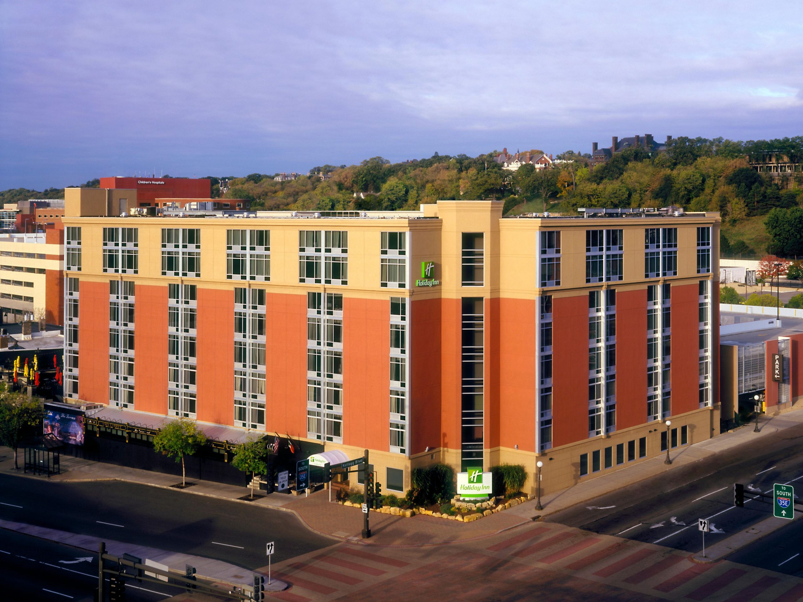 Holiday Inn St. Paul Downtown